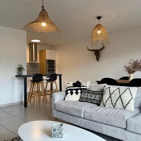 T3 Climatise,balcon, Classe 3 Etoiles Lägenhet *