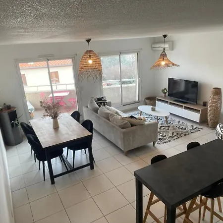 T3 Climatise,balcon, Classe 3 Etoiles Apartment