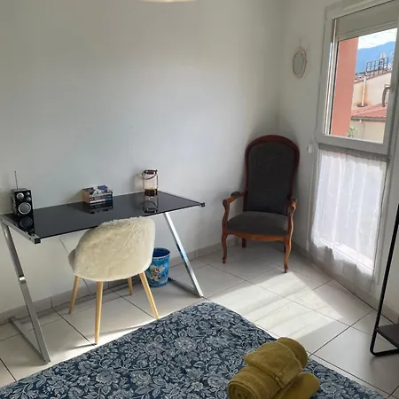T3 Climatisé,balcon, Classé 3 étoiles *